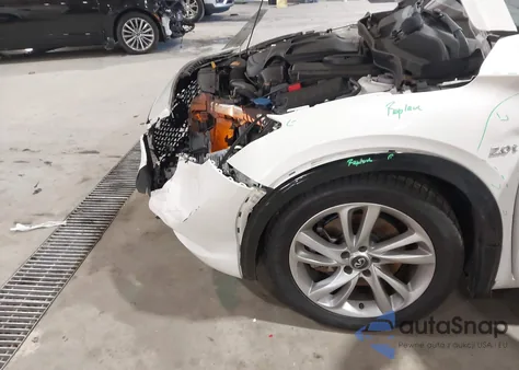 2019 Infiniti Qx30 Luxe z USA, uszkodzony, nr VIN SJKCH5CP1KA008713